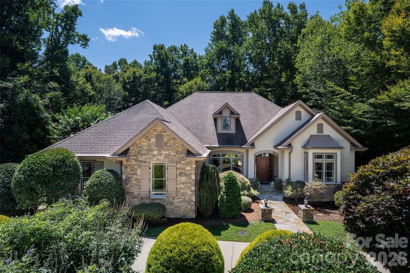 170 Cape Martin Circle, Hendersonville, NC - 4 beds, 3.5 baths, 4,961 sqft - $1,450,000