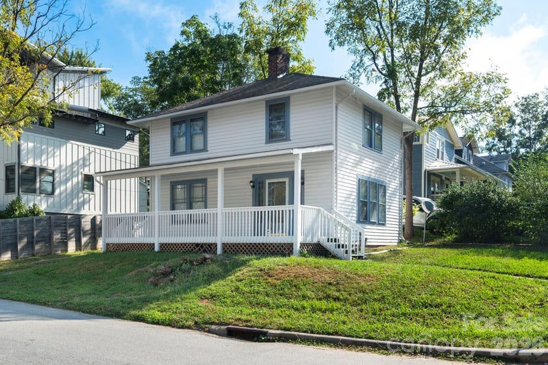 203 Pennsylvania Avenue, Asheville, NC - 3 beds, 1 bath, 1,270 sqft - $375,000