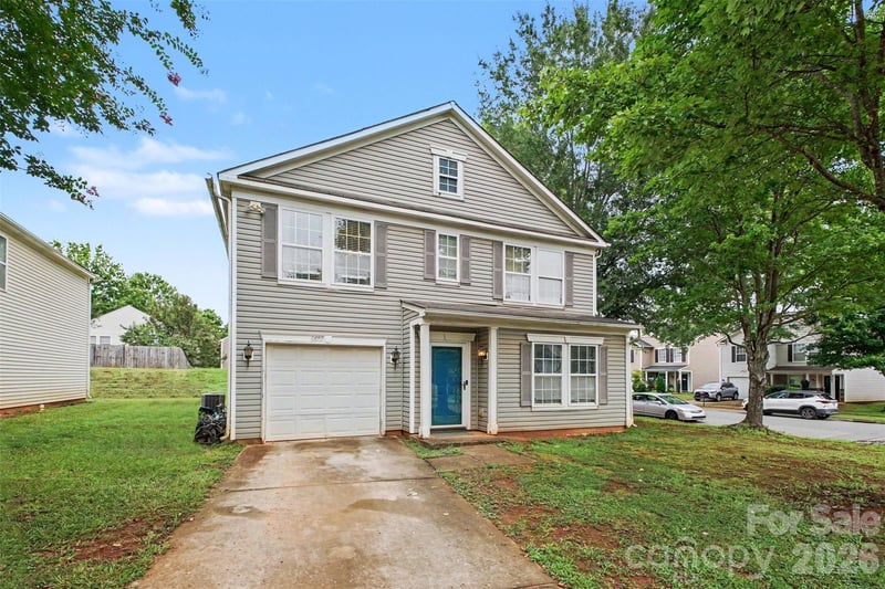 8602 Panglemont Drive, Charlotte, NC - 3 beds, 2.5 baths, 2,406 sqft - $299,900