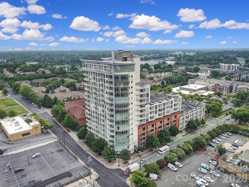 505 E 6th Street Apt 909, Charlotte, NC - 2 beds, 2 baths, 1,186 sqft - $318,000