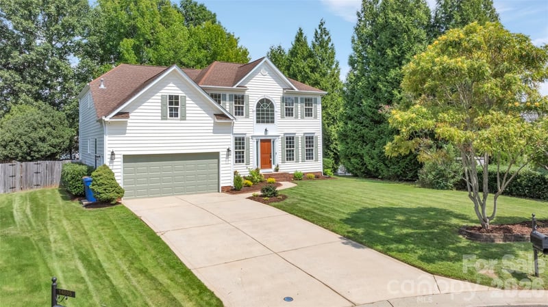 14611 Eastgrove Drive, Pineville, NC - 5 beds, 3.5 baths, 3,131 sqft - $759,900