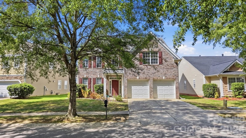 324 Minitree Lane, Charlotte, NC - 5 beds, 3 baths, 2,713 sqft - $425,000