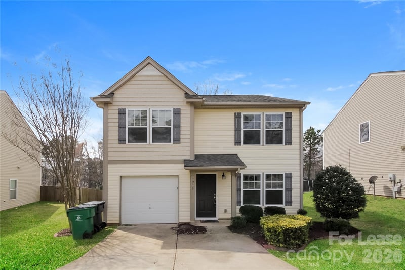 7215 Waldon Park Lane, Charlotte, NC - 3 beds, 2.5 baths - $1,765