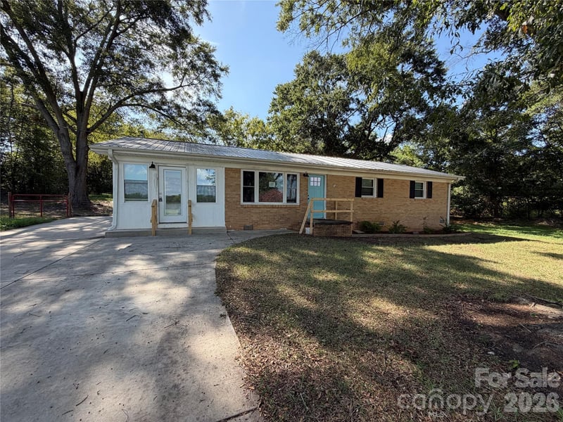 3117 Yates Road, Shelby, NC - 3 beds, 2 baths, 1,403 sqft - $221,500
