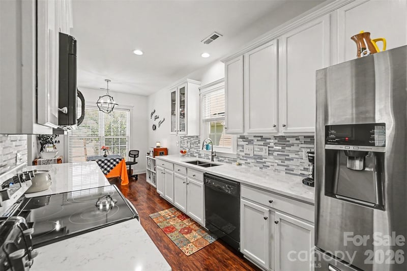 119 E Decatur Avenue, Mooresville, NC - 3 beds, 2.5 baths, 1,683 sqft - $349,900