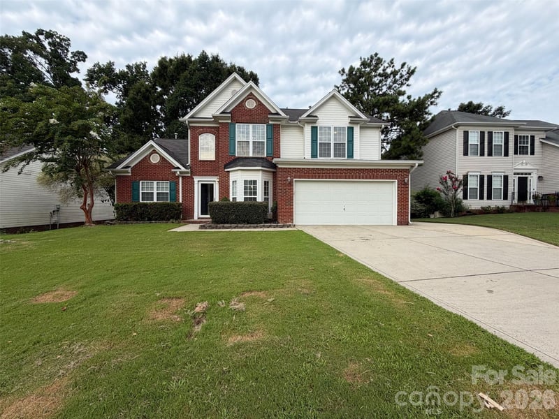 3708 Leela Palace Way, Fort Mill, SC - 4 beds, 2.5 baths, 2,219 sqft - $490,000