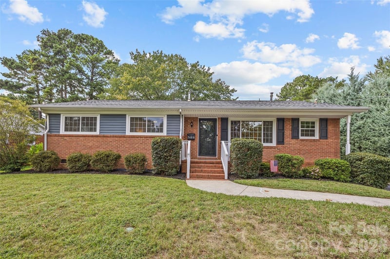 7400 Thorncliff Drive, Charlotte, NC - 4 beds, 3 baths, 1,752 sqft - $547,000