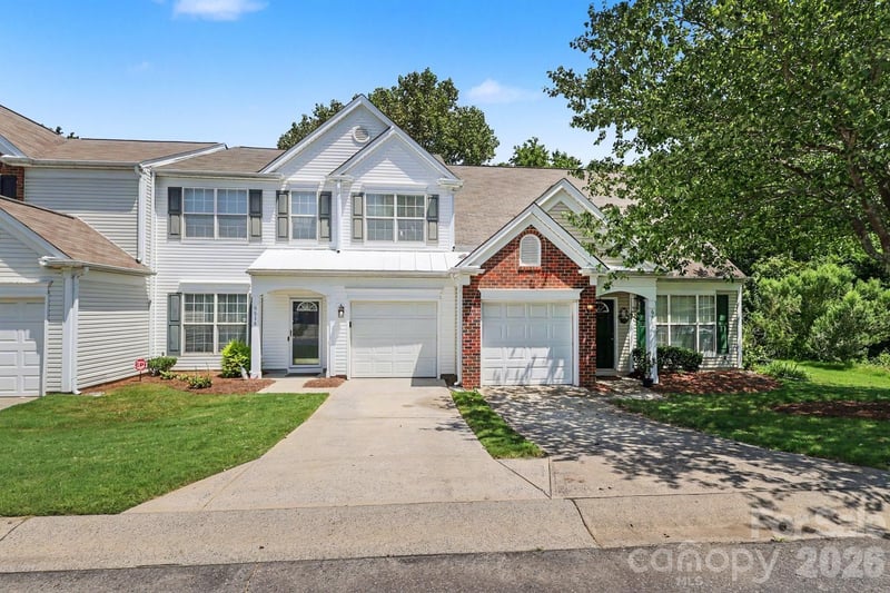 6614 Beverly Springs Drive, Charlotte, NC - 3 beds, 2.5 baths, 1,683 sqft - $375,000