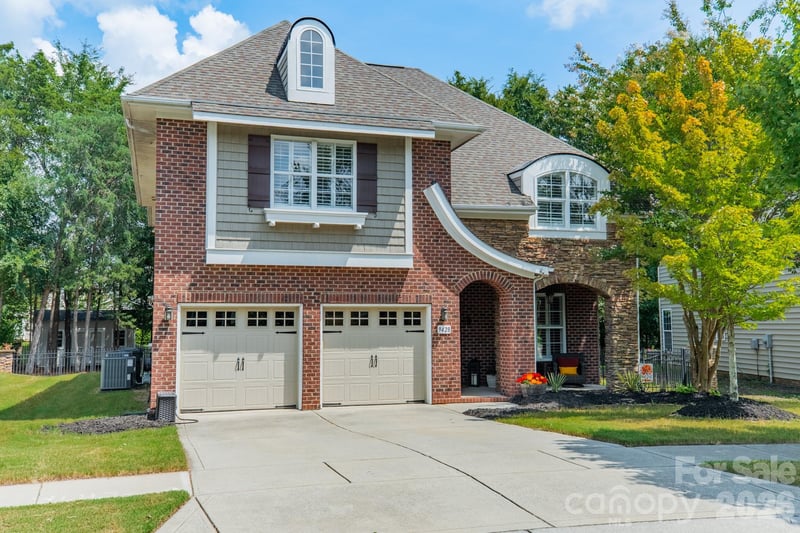 9428 Ardrey Woods Drive, Charlotte, NC - 4 beds, 3.5 baths, 3,791 sqft - $899,000
