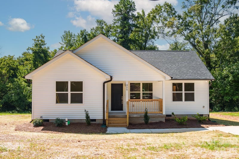 409 Queens Road, Gastonia, NC - 3 beds, 2 baths, 1,250 sqft - $269,000