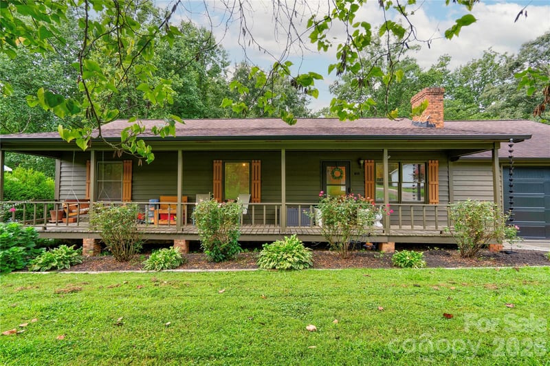 615 Ginger Drive, Kings Mountain, NC - 3 beds, 2 baths, 1,081 sqft - $236,000