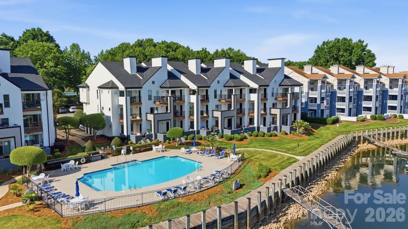 18705 Vineyard Point Lane Apt 18705, Cornelius, NC - 2 beds, 2 baths, 946 sqft - $465,000