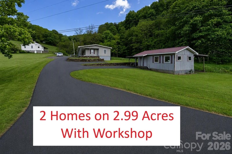 656 Water Street, Bakersville, NC - 4 beds, 2,570 sqft - $430,000