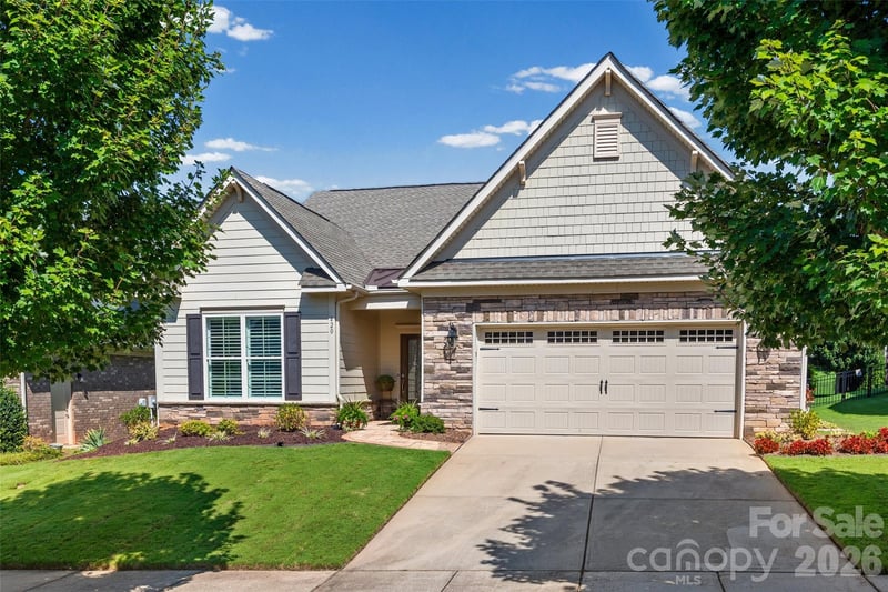420 Trillium Way, Belmont, NC - 3 beds, 2 baths, 2,076 sqft - $565,000