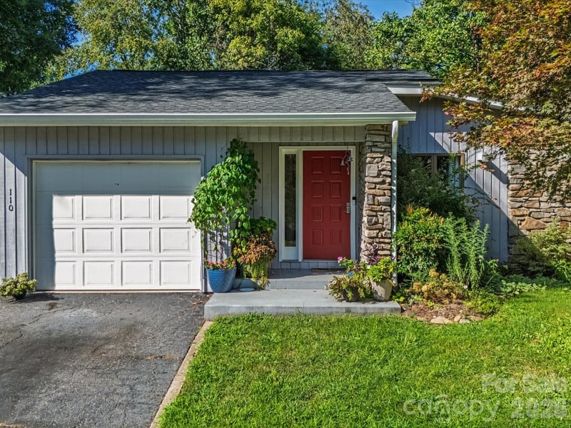 110 Aurora Drive, Asheville, NC - 3 beds, 3 baths, 2,282 sqft - $655,000
