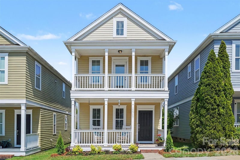 13913 Helen Benson Boulevard Apt 189, Davidson, NC - 3 beds, 2.5 baths, 1,344 sqft - $350,000