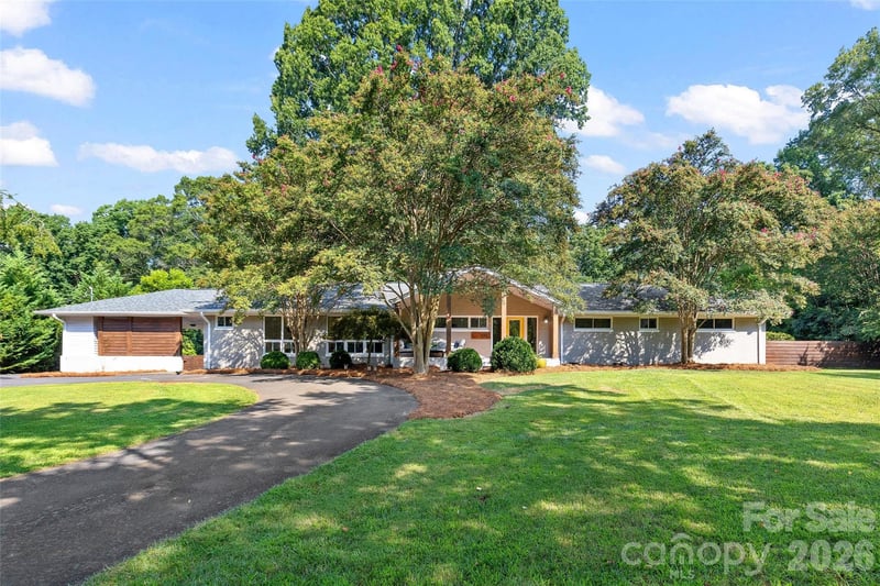 1222 Burtonwood Circle, Charlotte, NC - 3 beds, 3 baths, 2,500 sqft - $800,000