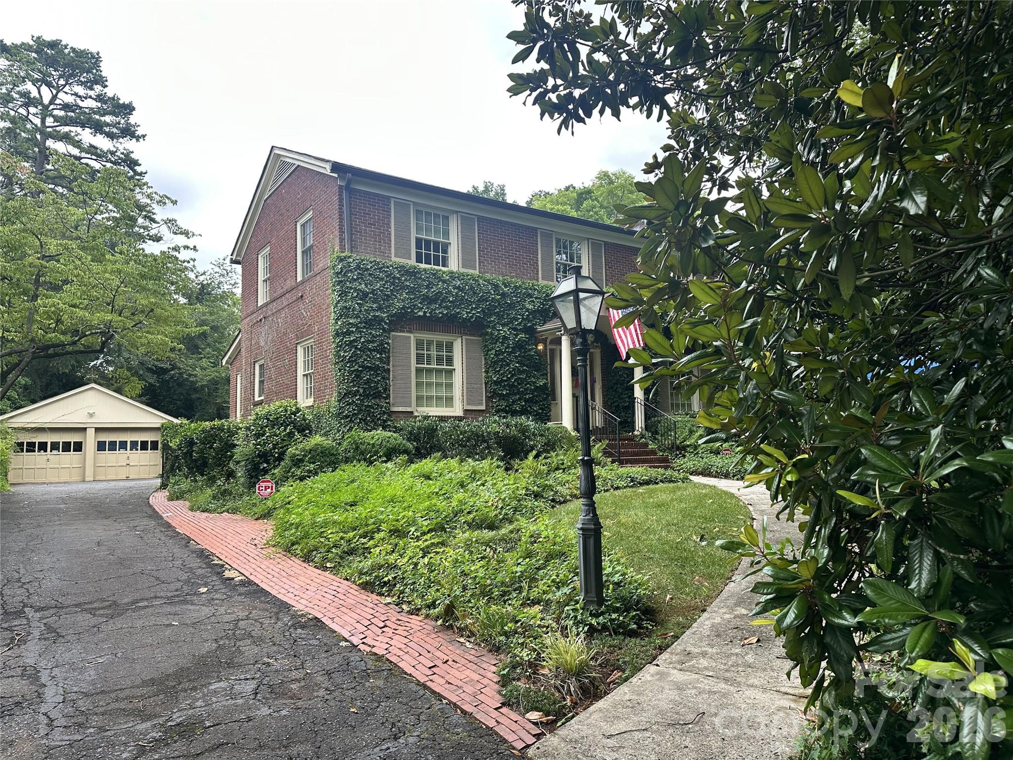 2001 Radcliffe Avenue, Charlotte, NC. property listing photo