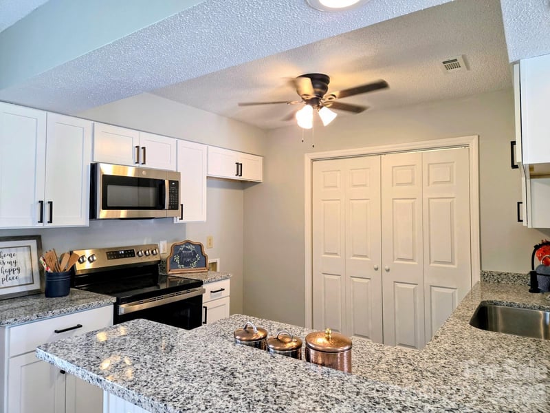 11318 Treebark Drive, Pineville, NC - 3 beds, 2 baths, 1,251 sqft - $350,000