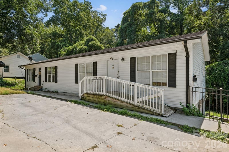 227/229 Pethel Street, Kannapolis, NC - 4 beds, 1,443 sqft - $319,000