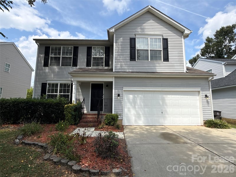 1032 Meadowbrook Lane SW, Charlotte, NC - 4 beds, 2.5 baths, 1,830 sqft - $2,095