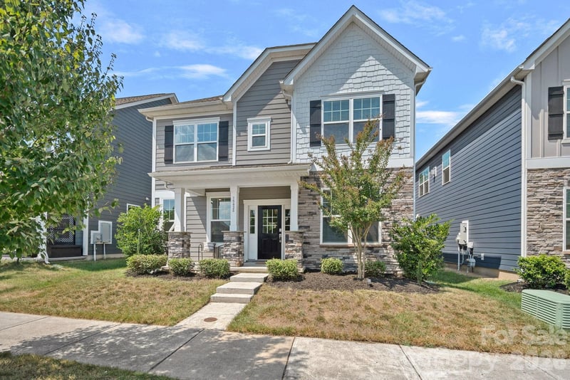 15625 White Quartz Lane, Davidson, NC - 4 beds, 3.5 baths, 2,985 sqft - $625,000