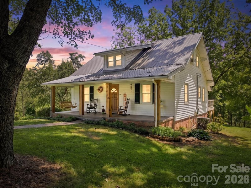 116 Amherst Road, Morganton, NC - 2 beds, 2 baths, 1,348 sqft - $375,000