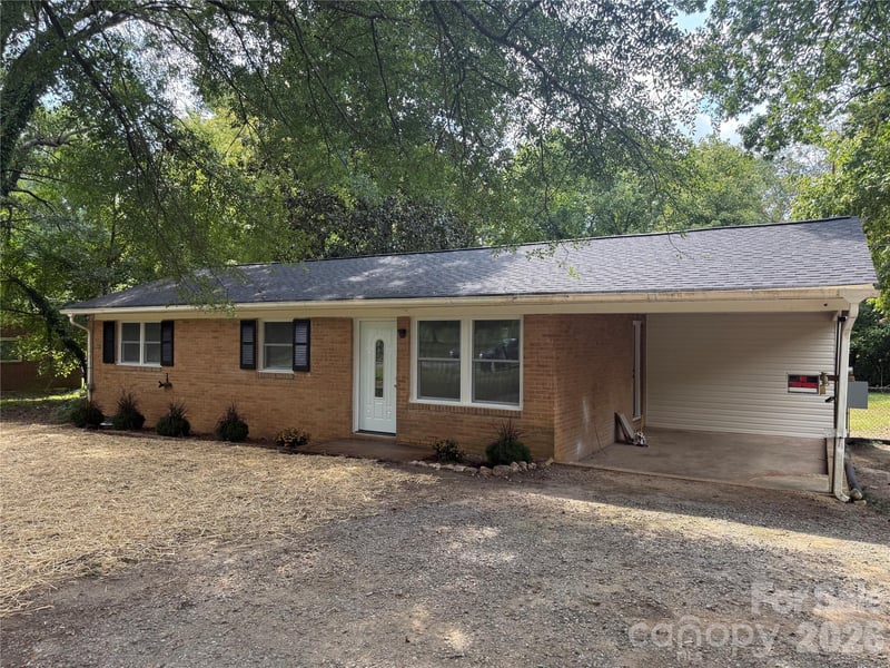 4814 Chapel Grove Road, Gastonia, NC - 3 beds, 1 bath, 1,003 sqft - $240,000