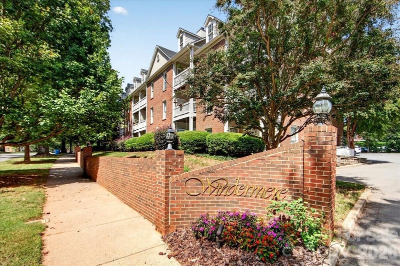 301 Queens Road Apt 106, Charlotte, NC - 2 beds, 2 baths, 860 sqft - $340,000