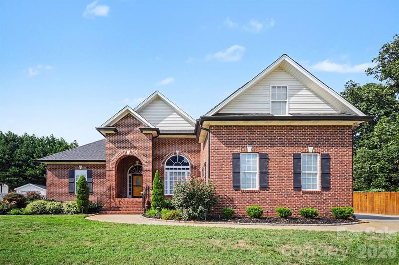 2013 Buckthorn Court, Gastonia, NC - 4 beds, 2.5 baths, 2,294 sqft - $489,900
