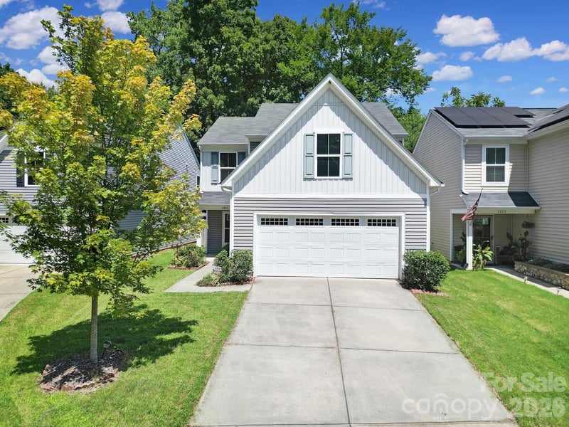 1611 Hooper Court, Charlotte, NC - 3 beds, 2.5 baths, 1,802 sqft - $400,000
