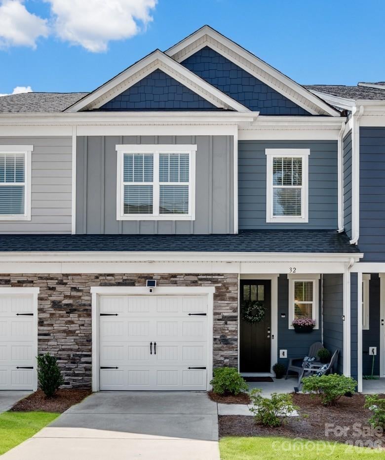 32 Woodsdale Place SE, Concord, NC - 3 beds, 2.5 baths, 1,614 sqft - $294,900