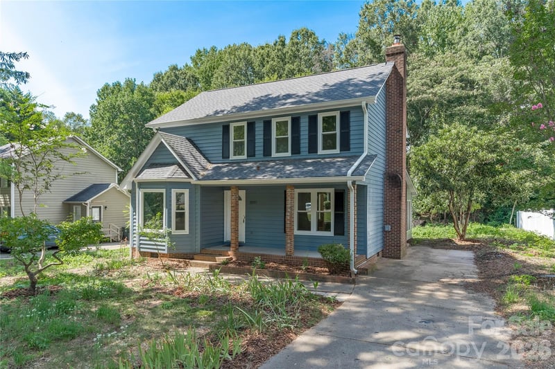 10717 Danesway Lane, Cornelius, NC - 3 beds, 2.5 baths, 1,864 sqft - $429,000