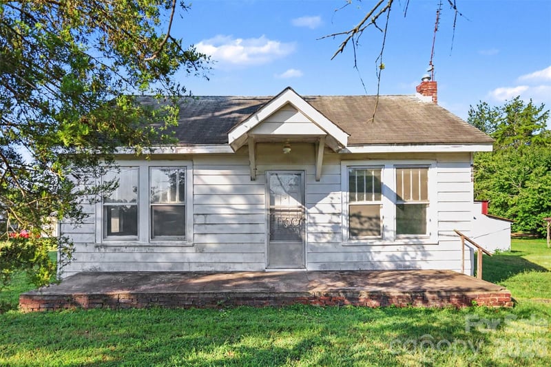 3445 Long Ferry Road, Salisbury, NC - 1 bed, 1 bath, 661 sqft - $65,000
