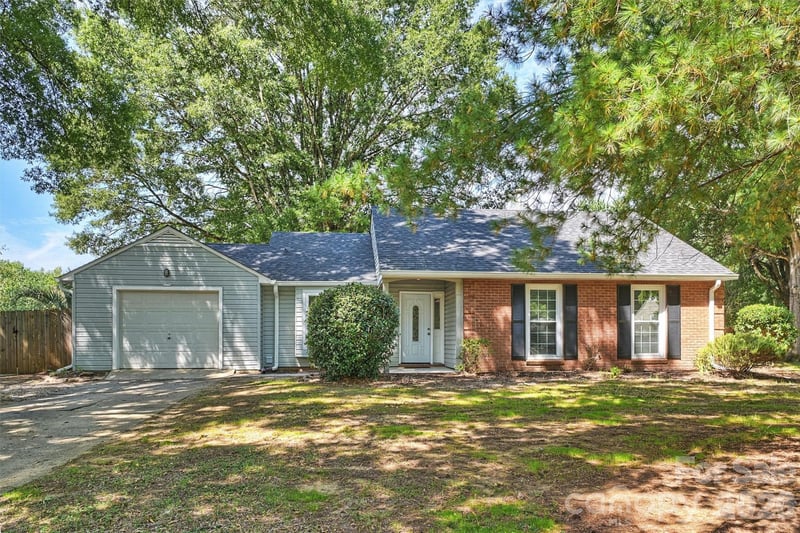6422 Pineburr Road, Charlotte, NC - 3 beds, 2 baths, 1,209 sqft - $349,900