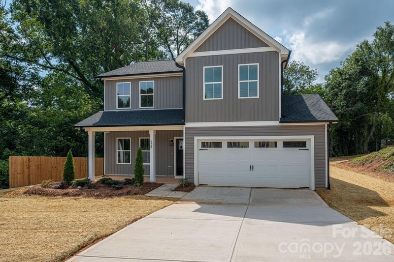 301 Congress Street W, Lincolnton, NC - 4 beds, 2.5 baths, 1,830 sqft - $365,000