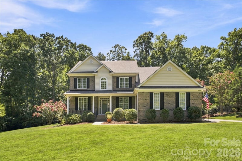 11019 King George Lane, Waxhaw, NC - 5 beds, 3 baths, 3,233 sqft - $819,000