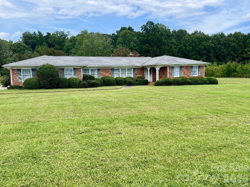 3320 Goldmine Road, Monroe, NC - 3 beds, 2.5 baths, 2,422 sqft - $699,900
