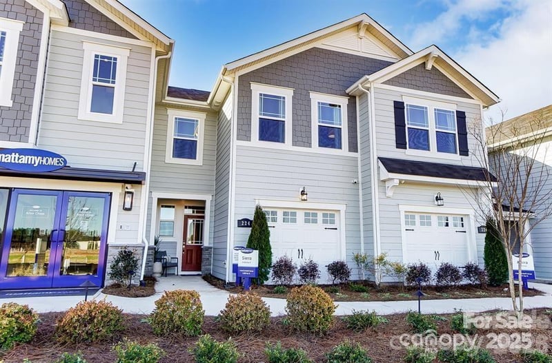 339 Laura Elizabeth Lane, Clover, SC - 3 beds, 2.5 baths, 1,704 sqft - $279,990