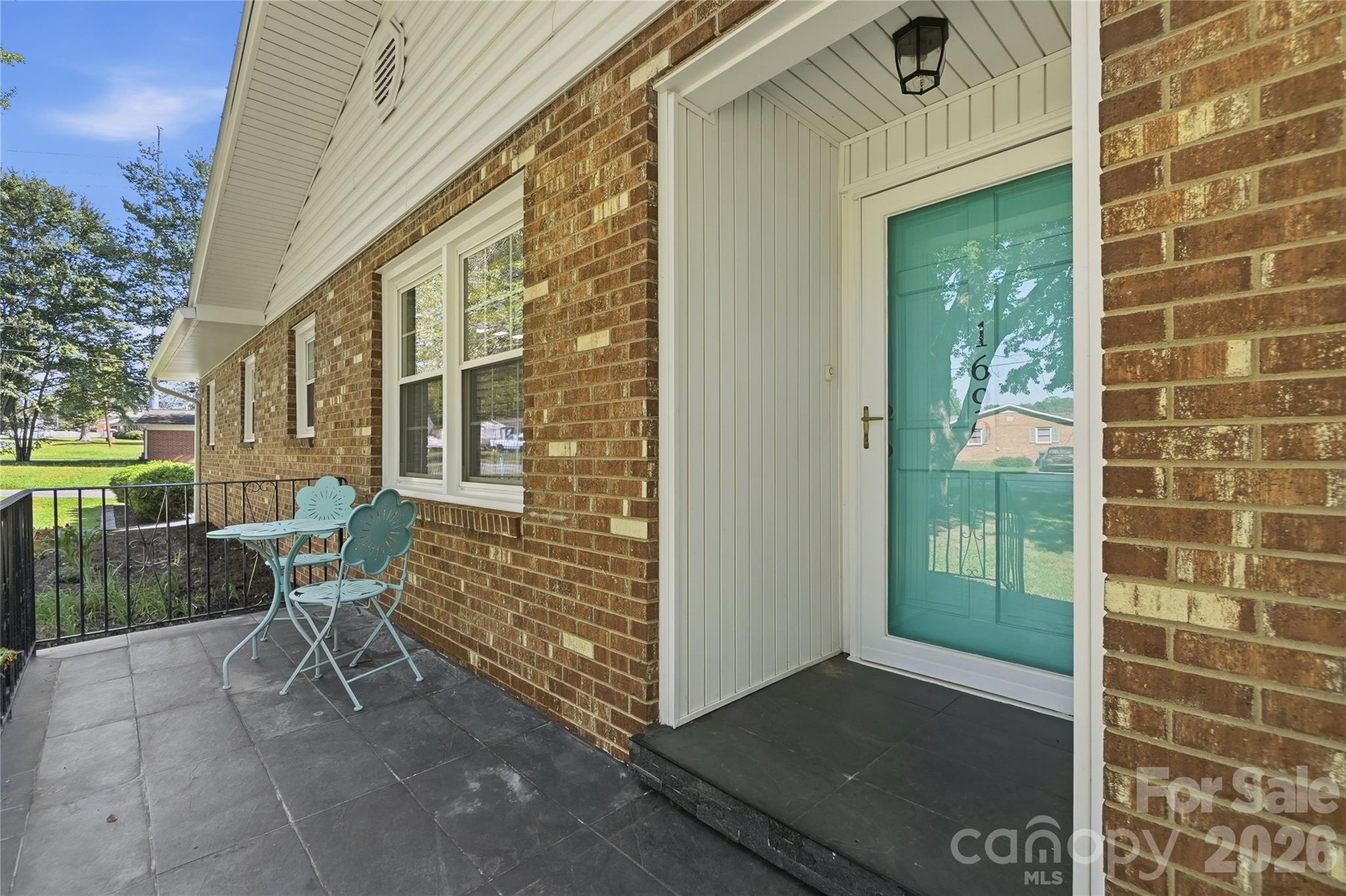 1690 26th Street NE, Hickory, NC. property listing photo