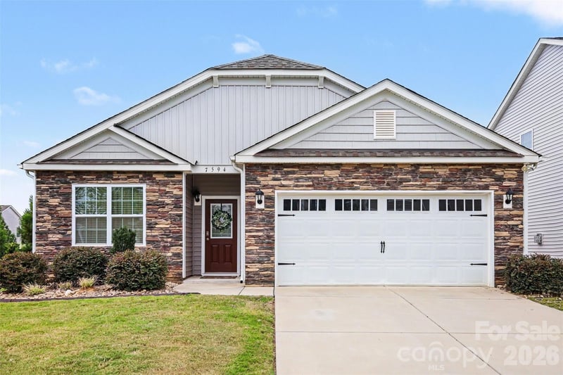 7594 Stonehouse Drive, Gastonia, NC - 3 beds, 2 baths, 1,538 sqft - $344,700