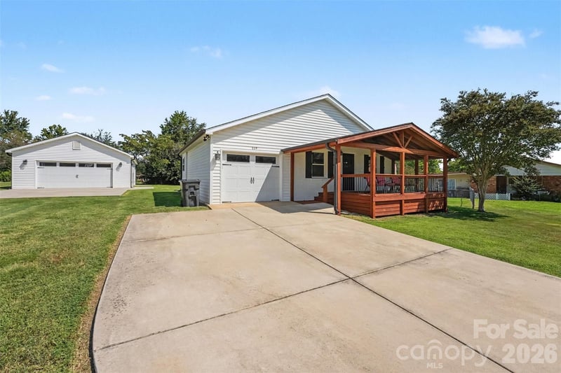 119 Wild Rose Loop, Mooresville, NC - 3 beds, 2 baths, 1,044 sqft - $324,900