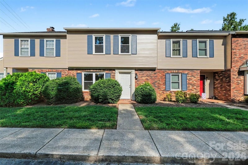 2705 N Center Street Apt 2, Hickory, NC - 3 beds, 2.5 baths, 1,497 sqft - $285,000