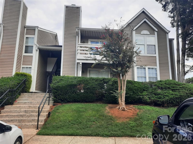 9621 Vinca Circle K, Charlotte, NC - 2 beds, 2 baths, 840 sqft - $185,000