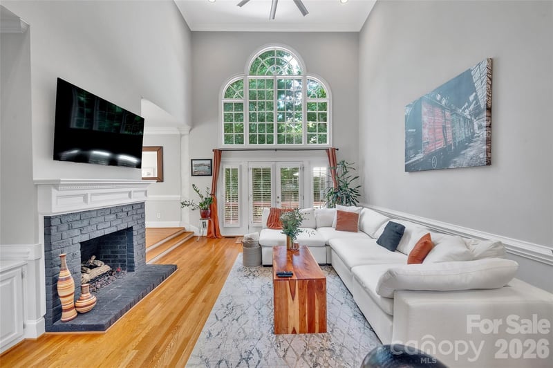 10108 Lampkin Way, Charlotte, NC - 4 beds, 3.5 baths, 3,205 sqft - $609,000
