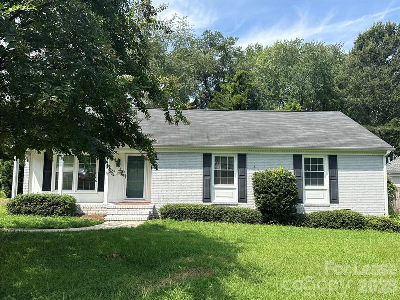 4834 Fairheath Road, Charlotte, NC - 3 beds, 2 baths - $2,495