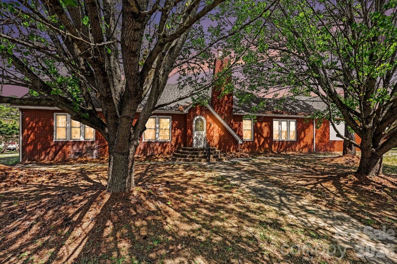 1411 Ludwick Heights Lane, Salisbury, NC - 5 beds, 2 baths, 2,667 sqft - $250,000