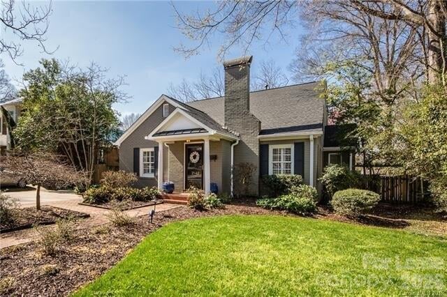 2842 Chelsea Drive, Charlotte, NC - 4 beds, 3.5 baths, 2,924 sqft - $5,800