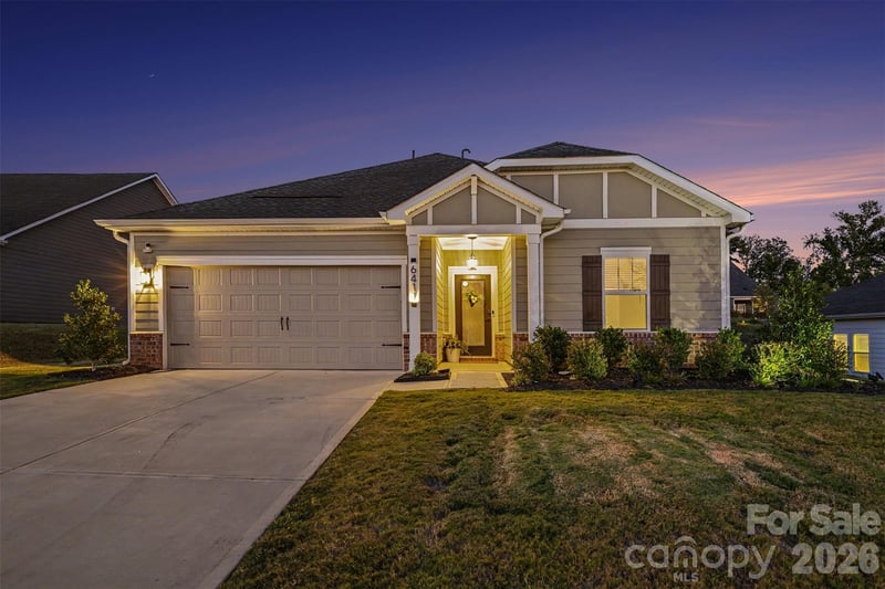 6411 Barcelona Way, Charlotte, NC - 3 beds, 2.5 baths, 2,022 sqft - $499,999