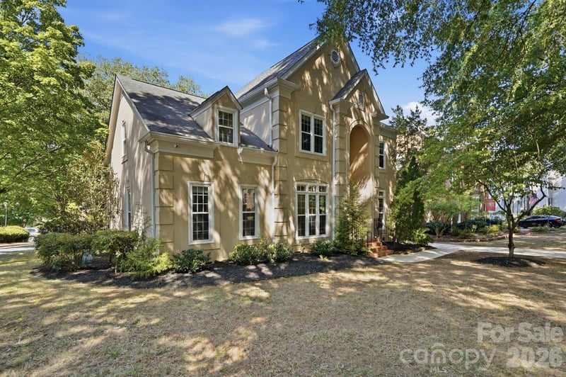 7130 Prescott Pond Lane, Charlotte, NC - 4 beds, 2.5 baths, 2,716 sqft - $865,000
